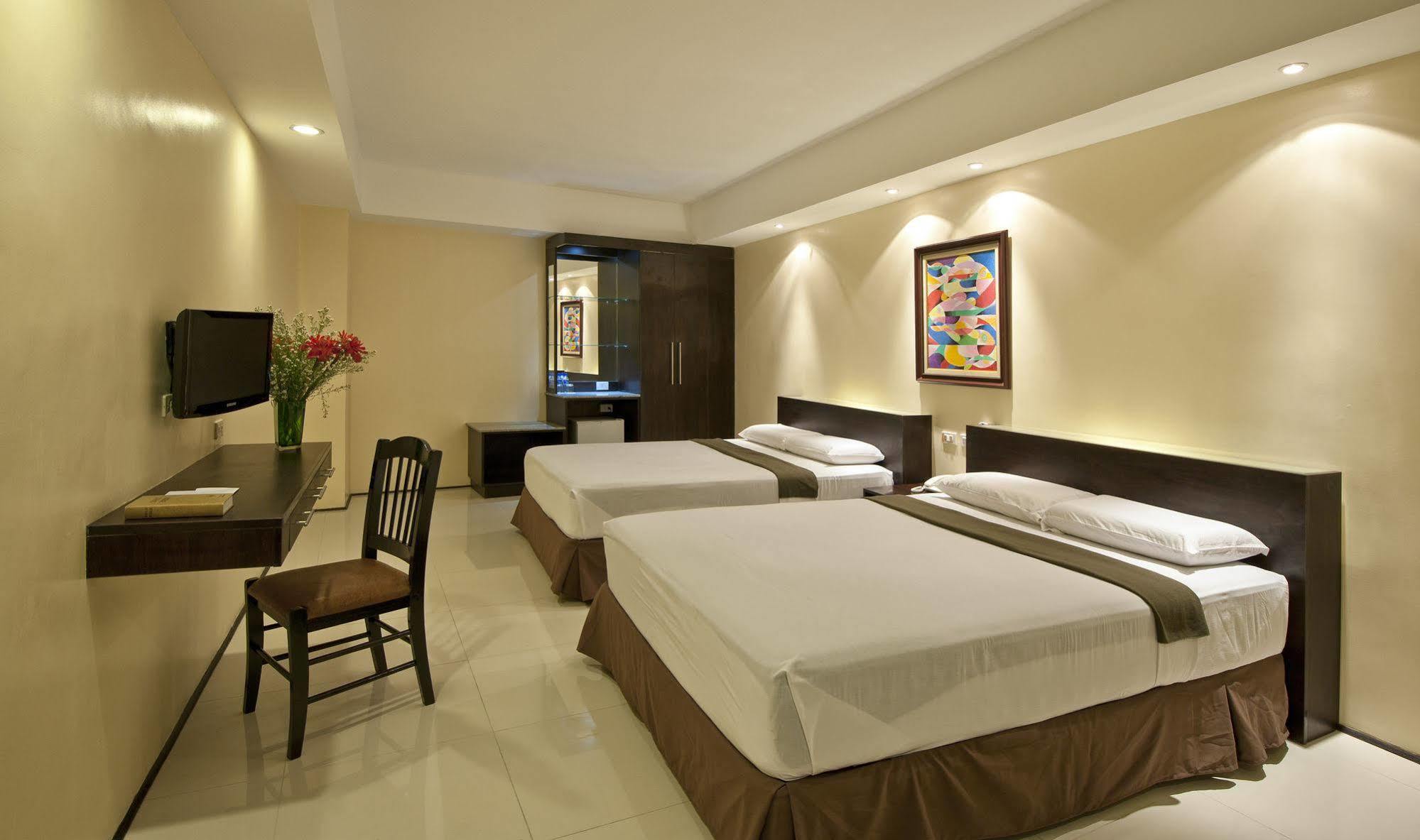 M Citi Suites Cebu Екстер'єр фото